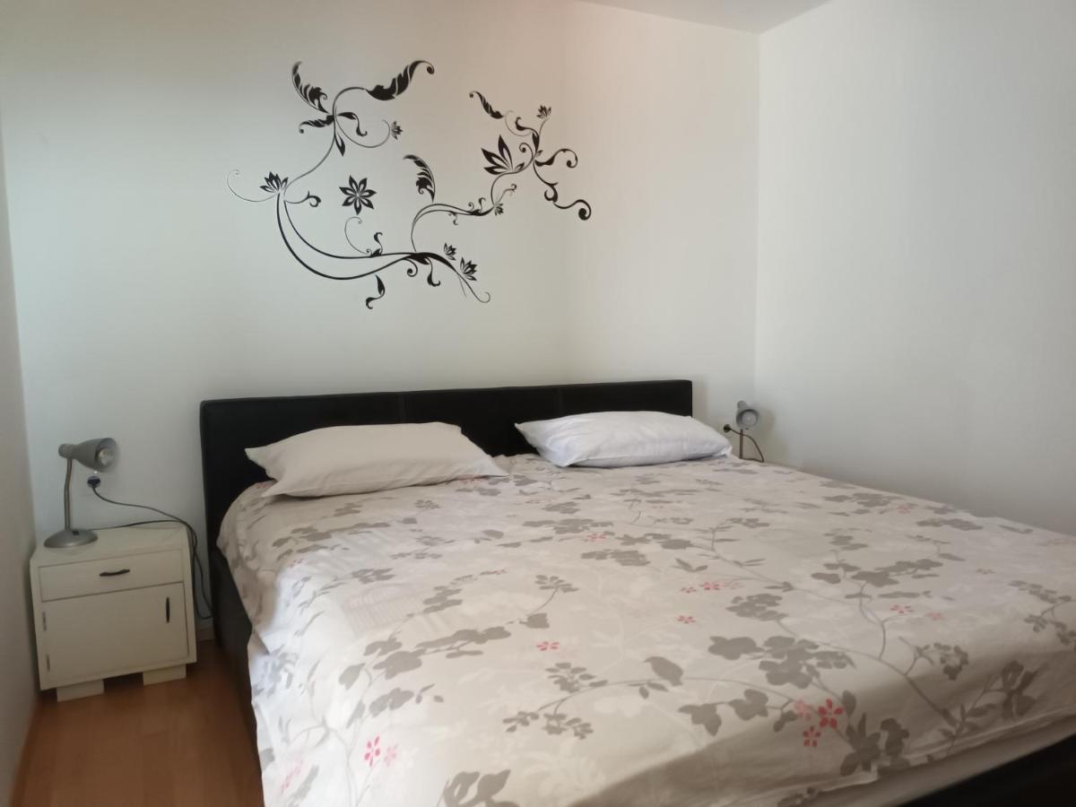 Apartments Branka 伊卡 外观 照片